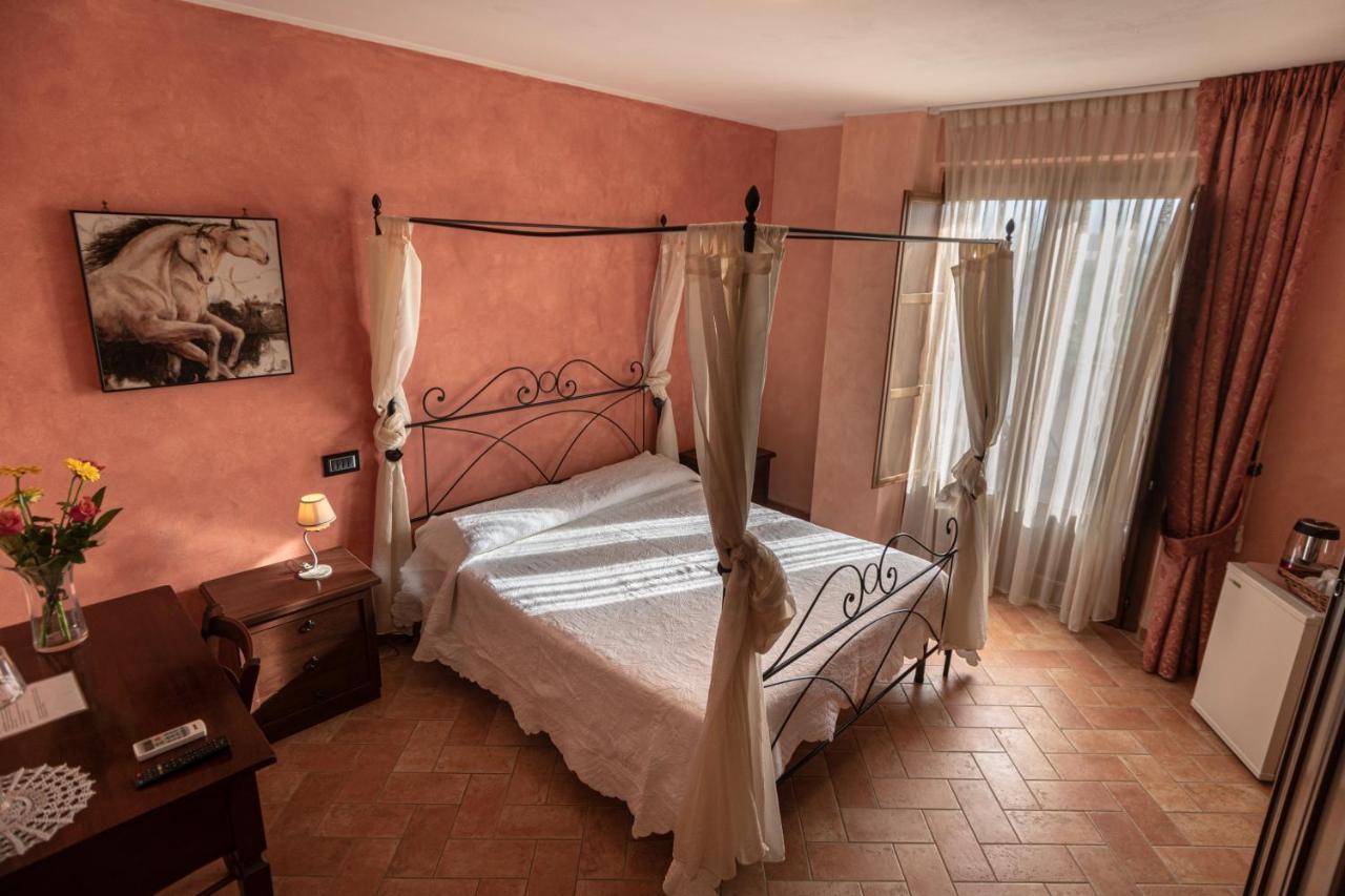 B&B Villa Barbarossa Petrignano Buitenkant foto